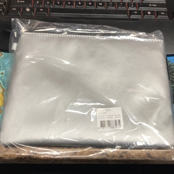 Senz fern shiny silver clutch/ Mini bag New - Picture 2 of 6